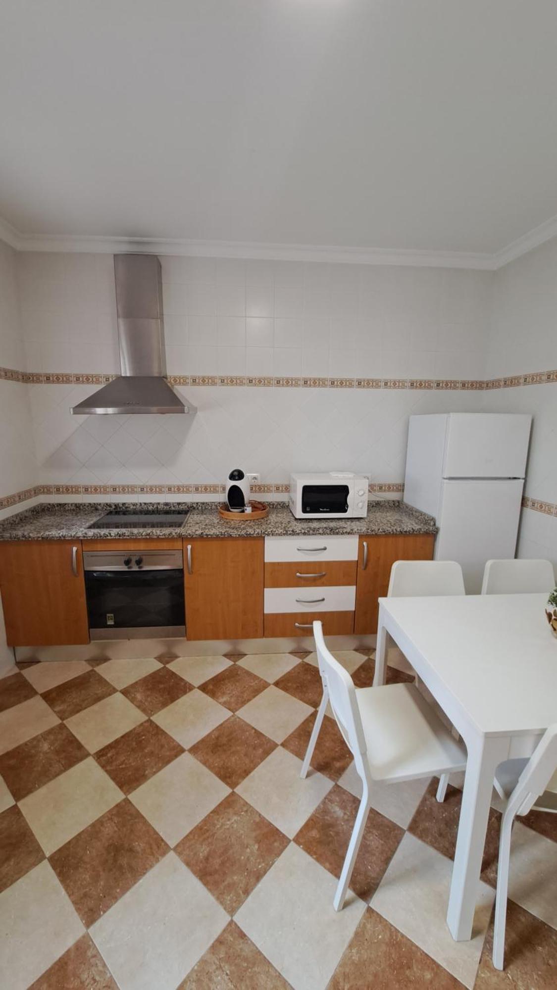 Ms4 Apartamentos Nervion Seville Luaran gambar